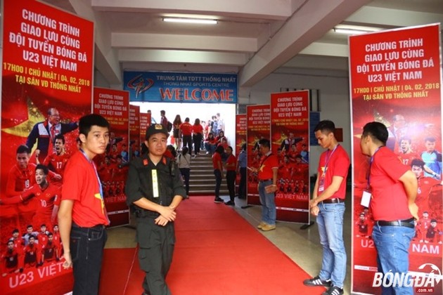 Hàng vạn trái tim CĐV háo hức chờ U23 Việt Nam trên sân Thống Nhất - Bóng Đá