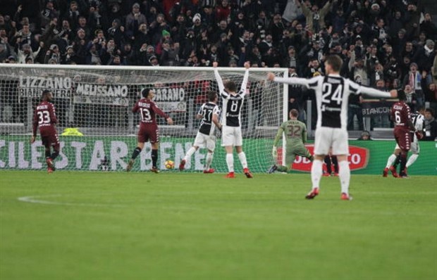 Chơi thiếu Fair-play, Juventus tiến vào bán kết Coppa Italia - Bóng Đá