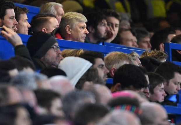 Wilshere chấn thương, Wenger nhấp nhỏm lo lắng trên khán đài - Bóng Đá