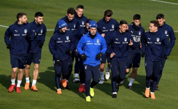 Không khí hân hoan trong ngày đầu kỷ nguyên mới của Azzurri - Bóng Đá