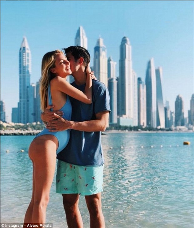 Vợ mang song thai, Morata tới Dubai ăn mừng - Bóng Đá