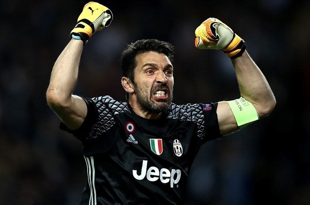 Những thủ thành đắt giá nhất thế giới: Buffon vẫn là nhất - Bóng Đá