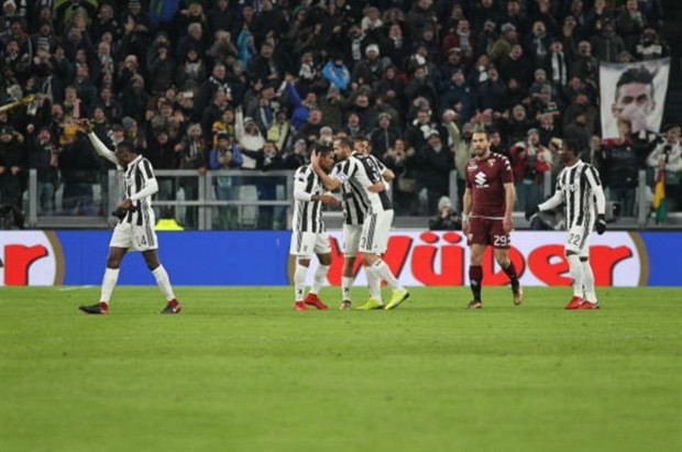Chơi thiếu Fair-play, Juventus tiến vào bán kết Coppa Italia - Bóng Đá