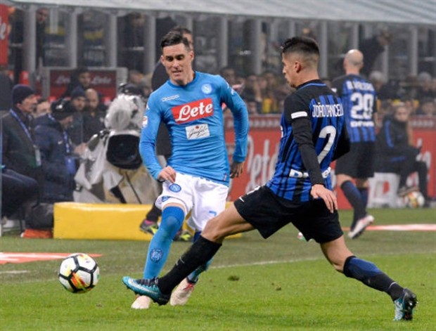 Không thể ghi bàn, Napoli nhường lại ngôi đầu cho Juventus - Bóng Đá