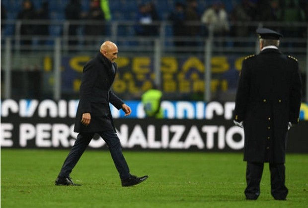 Inter lại không thắng, Spalletti chỉ còn biết cúi đầu than trách - Bóng Đá