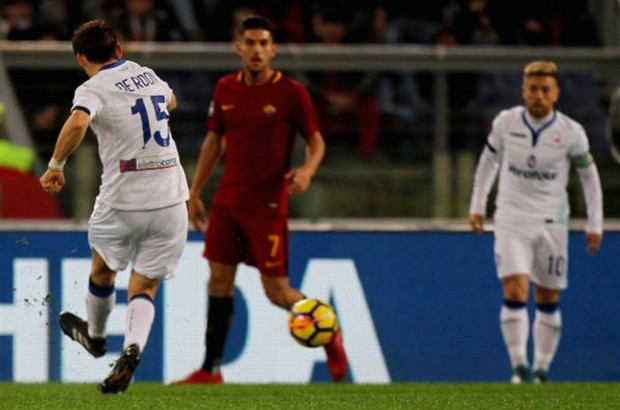 Thuyền trưởng Roma gáo thét trong bất lực trước 10 người của Atalanta - Bóng Đá