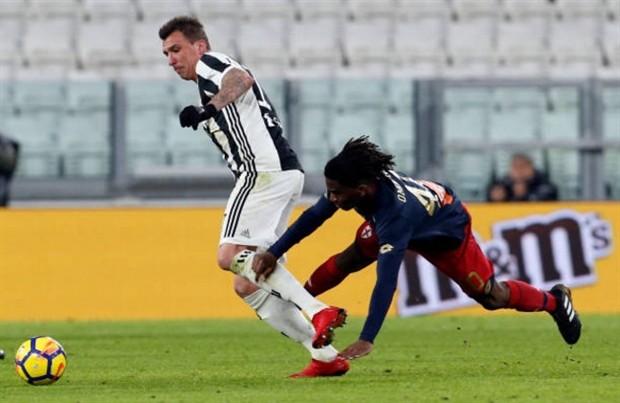 Mệt mỏi, nhưng Juventus vẫn có được 3 điểm trước Genoa - Bóng Đá