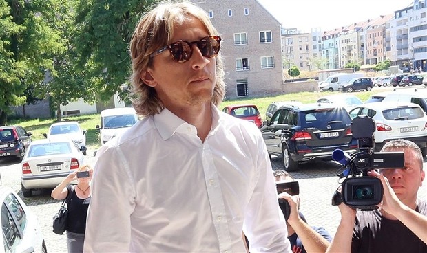 Modric chi tiền để chạy án tù - Bóng Đá