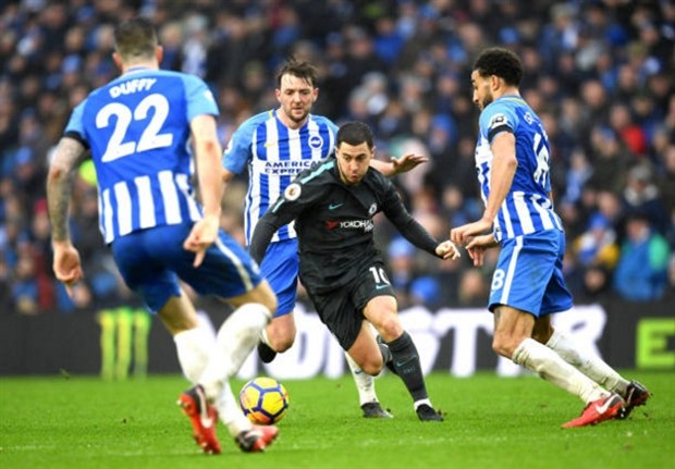 Hành quân tới Brighton, Hazard ghi điểm cả trong lẫn ngoài sân bóng - Bóng Đá