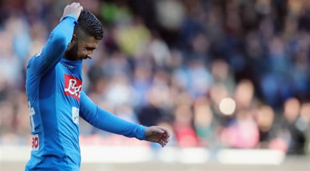 Sarri dửng dưng khi Napoli bảo vệ thành công ngôi đầu - Bóng Đá