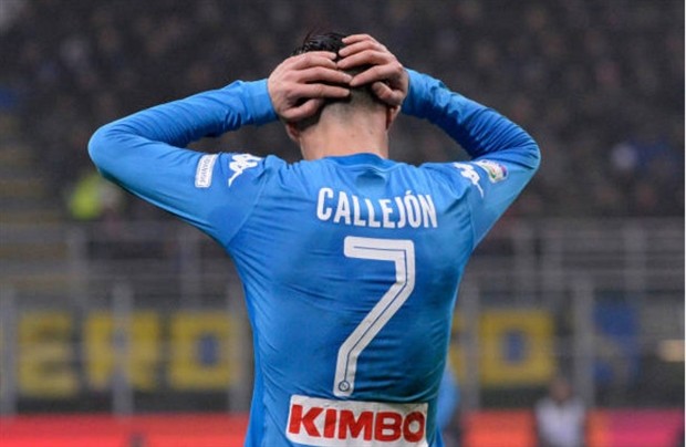 Không thể ghi bàn, Napoli nhường lại ngôi đầu cho Juventus - Bóng Đá