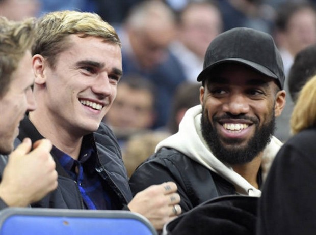 Griezmann bỏ đội đi xem bóng rổ, Simeone nói gì? - Bóng Đá