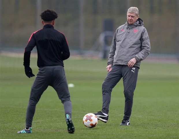 Chuẩn bị cho Europa League, Arsenal 'bỏ rơi' Ramsey - Bóng Đá
