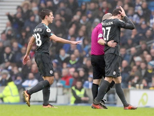NÓNG: Bất tỉnh sau va chạm, sao trẻ Chelsea vắng mặt trận đại chiến với Chelsea - Bóng Đá