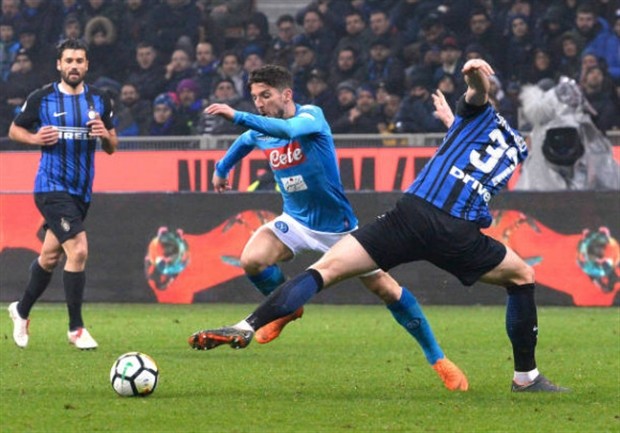 Không thể ghi bàn, Napoli nhường lại ngôi đầu cho Juventus - Bóng Đá