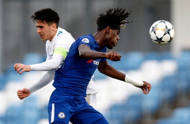 Đá bại Real, U19 Chelsea lấy lại chút thể hiện cho các đàn anh - Bóng Đá