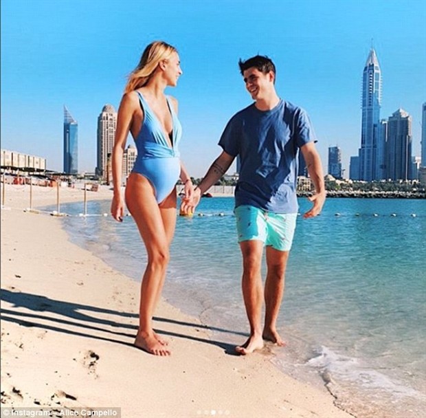 Vợ mang song thai, Morata tới Dubai ăn mừng - Bóng Đá