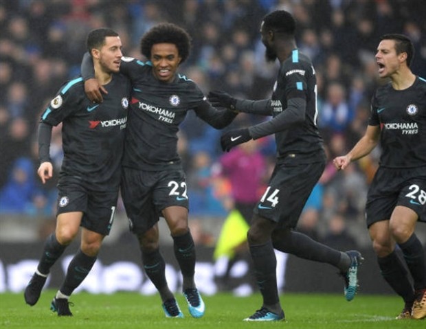 Hành quân tới Brighton, Hazard ghi điểm cả trong lẫn ngoài sân bóng - Bóng Đá
