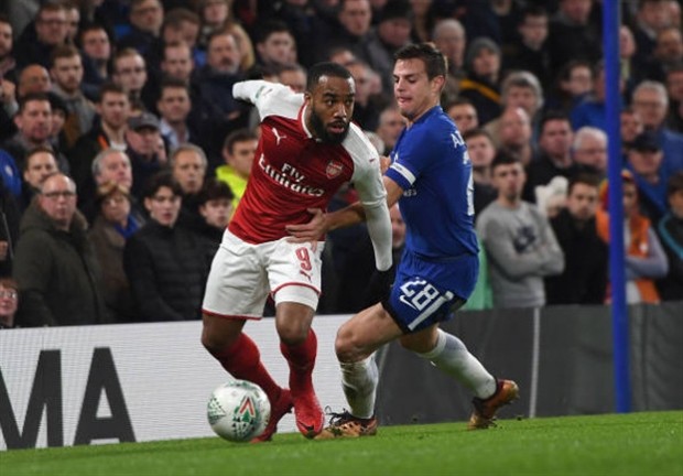 Wilshere chấn thương, Wenger nhấp nhỏm lo lắng trên khán đài - Bóng Đá