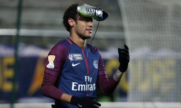 Ẩn ý đằng sau màn ăn mừng của Neymar trong trận với Amiens - Bóng Đá