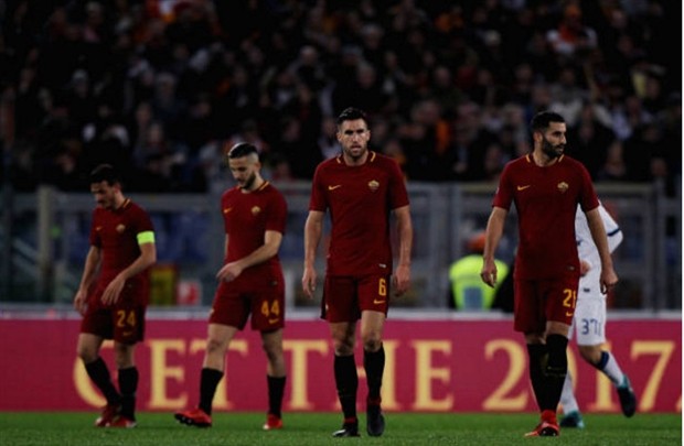 Thuyền trưởng Roma gáo thét trong bất lực trước 10 người của Atalanta - Bóng Đá