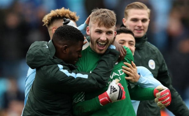 Gerrard thẫn thờ nhìn U19 Liverpool bị U19 Man City đánh bại  - Bóng Đá