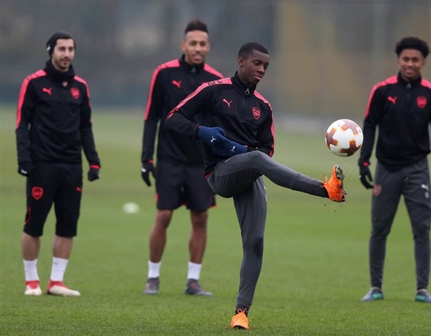 Chuẩn bị cho Europa League, Arsenal 'bỏ rơi' Ramsey - Bóng Đá