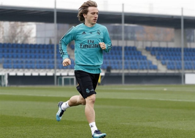 Modric chi tiền để chạy án tù - Bóng Đá