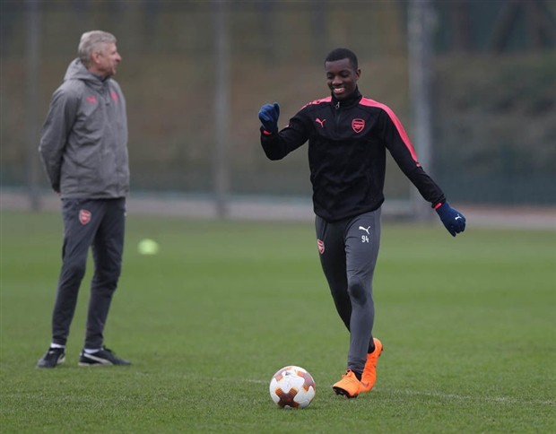 Chuẩn bị cho Europa League, Arsenal 'bỏ rơi' Ramsey - Bóng Đá