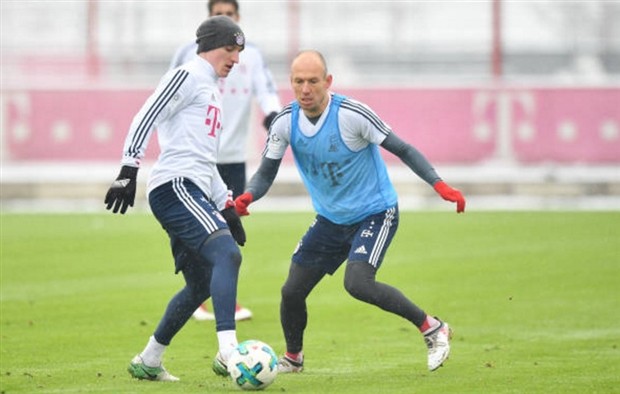 Muller trở lại tập luyện cùng Bayern sau nghi án chấn thương - Bóng Đá