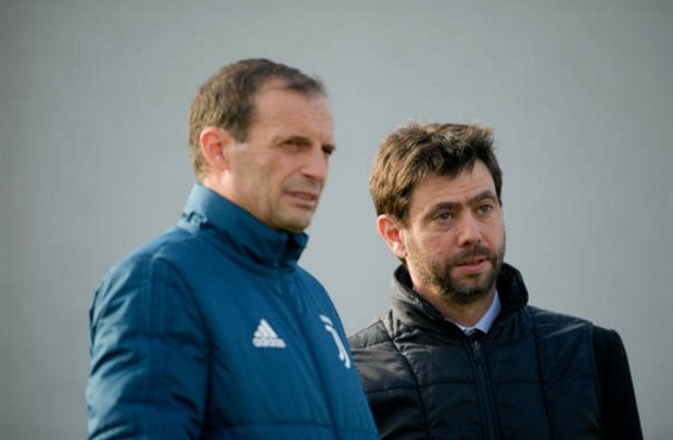 Juventus thay nhau làm trò trước thềm Champions League - Bóng Đá