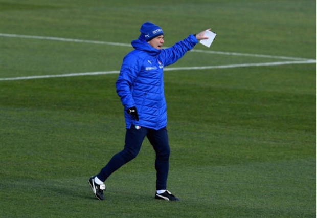 Không khí hân hoan trong ngày đầu kỷ nguyên mới của Azzurri - Bóng Đá
