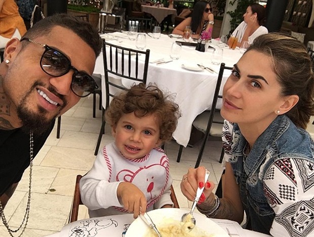 Melissa Satta, ứng viên 'Quả bóng hồng' của Xứ mỳ ống - Bóng Đá