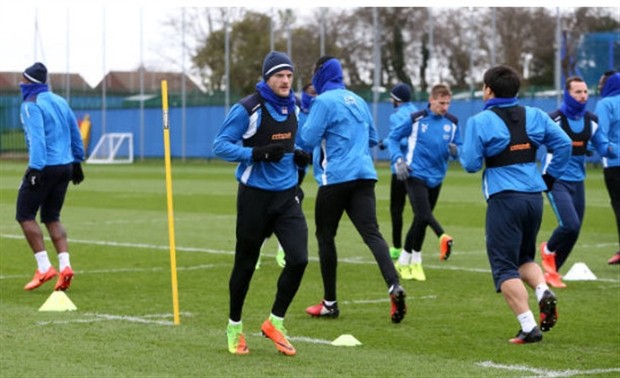 Chùm ảnh: Ranieri đi, nụ cười cũng không còn tại Leicester - Bóng Đá