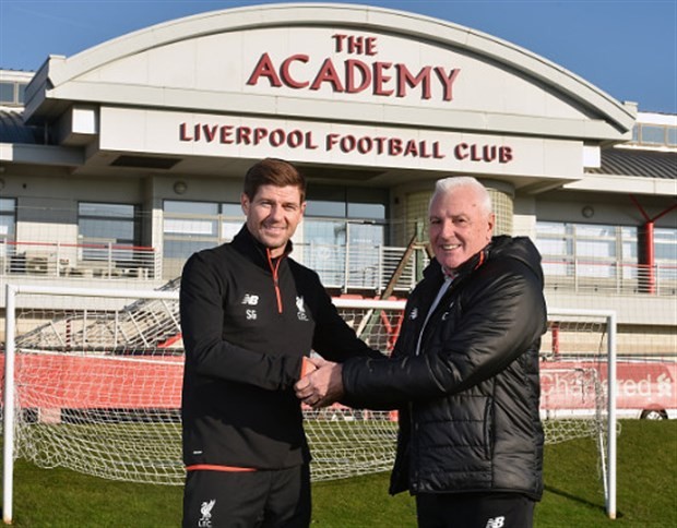 Chùm ảnh: Gerrad chính thức trở lại làm 'sếp' tại Liverpool - Bóng Đá