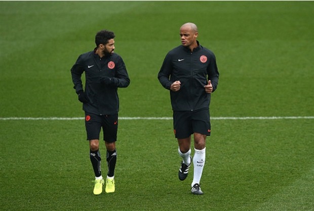 Hàng thủ của Man City đón cú hích lớn trước thềm trận đấu Porto - Bóng Đá