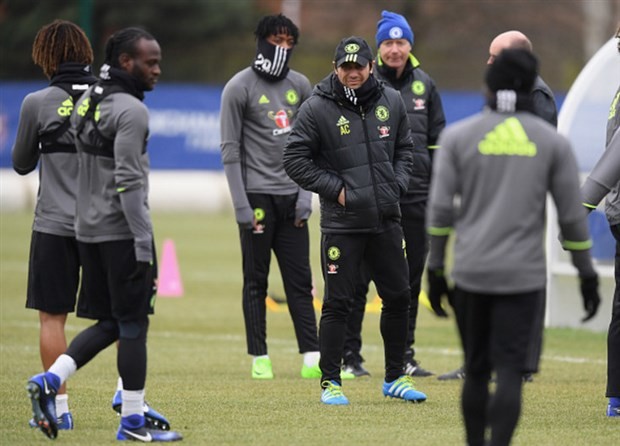 Tuyên bố không đá, nhưng Terry vẫn vui vẻ tập luyện cùng Chelsea  - Bóng Đá