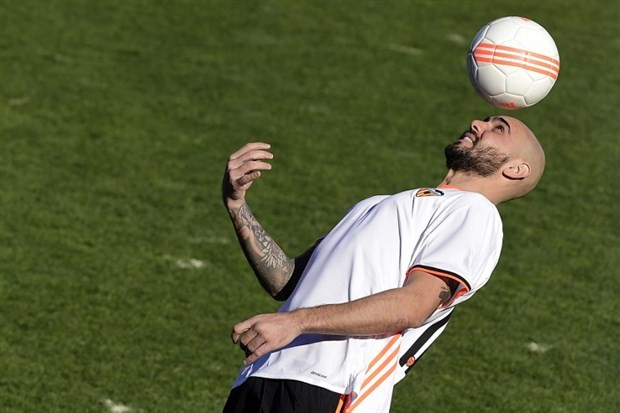 'Hàng dạt trôi' của Juventus chính thức ra mắt Valencia - Bóng Đá
