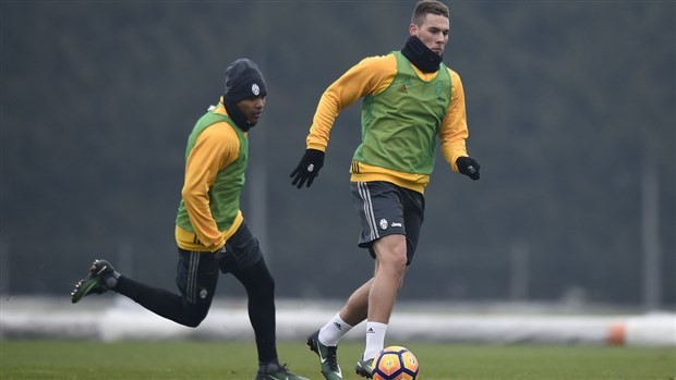 Juventus co ro luyện tập giữa ngày Đông tại Turin - Bóng Đá
