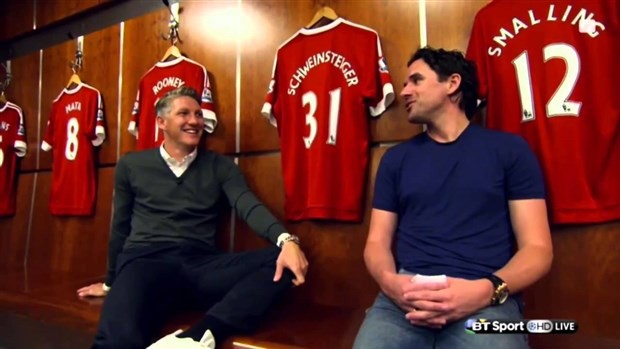 Chùm ảnh: Đôi bạn thân Schweinsteiger - Hargreaves hội ngộ tại Manchester - Bóng Đá