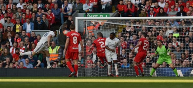 Gerrard ghi bàn, huyền thoại Liverpool thắng 'cực đẹp' trước Real - Bóng Đá