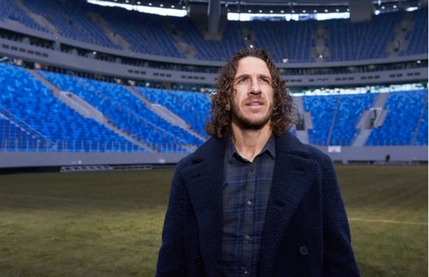 Chùm ảnh: Carles Puyol và một ngày chinh phục nước Nga - Bóng Đá