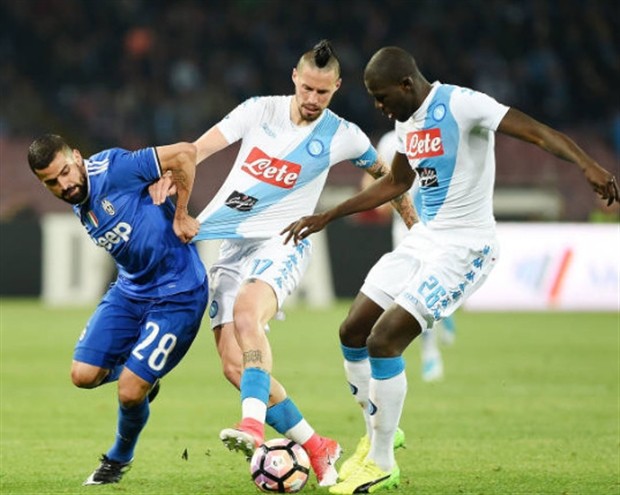 Higuian lập cú đúp vào lưới Napoli, Juventus hẹn gặp Lazio tại chung kết - Bóng Đá