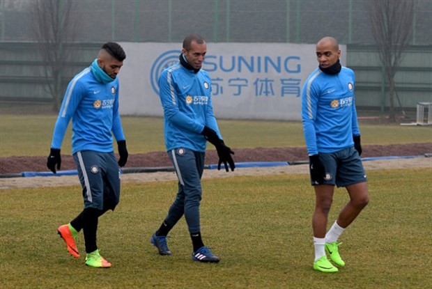 Mặt trời còn chưa lên, Inter đã ra sân tập luyện vì Juventus - Bóng Đá
