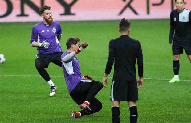 Cassilas bị đồng đội 'quần' tơi tả trước giờ chiến với Juventus - Bóng Đá