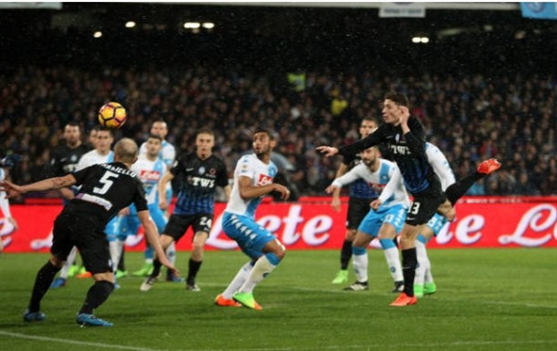Chùm ảnh: Hiện tượng Atalanta hạ gục Napoli chỉ với 10 người ngay tại San Paolo - Bóng Đá