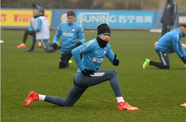 Mặt trời còn chưa lên, Inter đã ra sân tập luyện vì Juventus - Bóng Đá