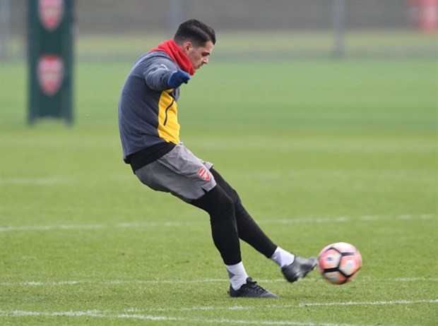 Xhaka đã bớt chặt chém trên sân tập của Arsenal - Bóng Đá
