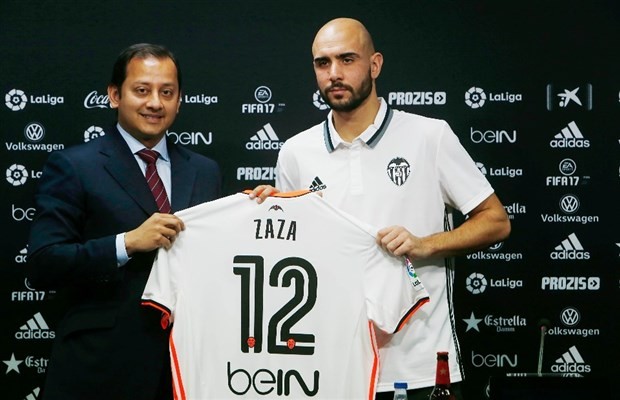 'Hàng dạt trôi' của Juventus chính thức ra mắt Valencia - Bóng Đá