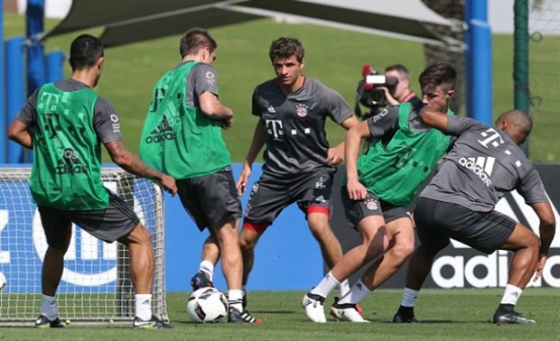 Không được tới Chelsea, Vidal lặng im trong buổi tập của Bayern - Bóng Đá